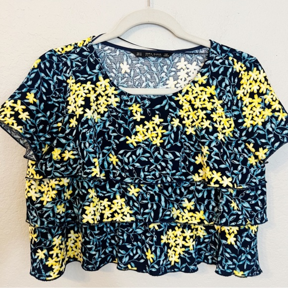Zara Ruffle Tiered‎  Floral Crop Blouse